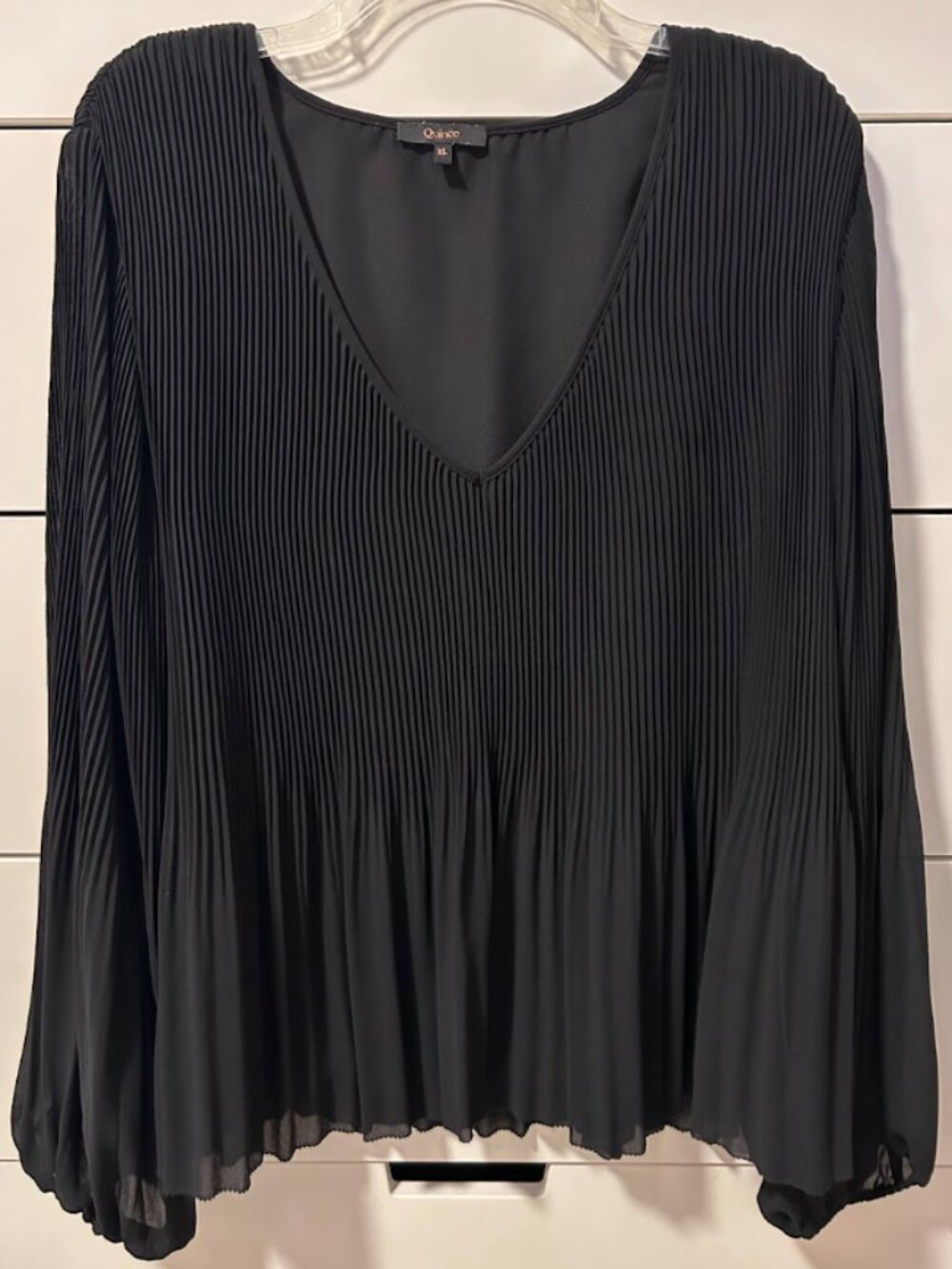 QUINCE BLACK CHIFFON ACCORDIAN PLEATED V-NECK BLOUSE TOP XL EUC WHIMSIGOTH CHIC
